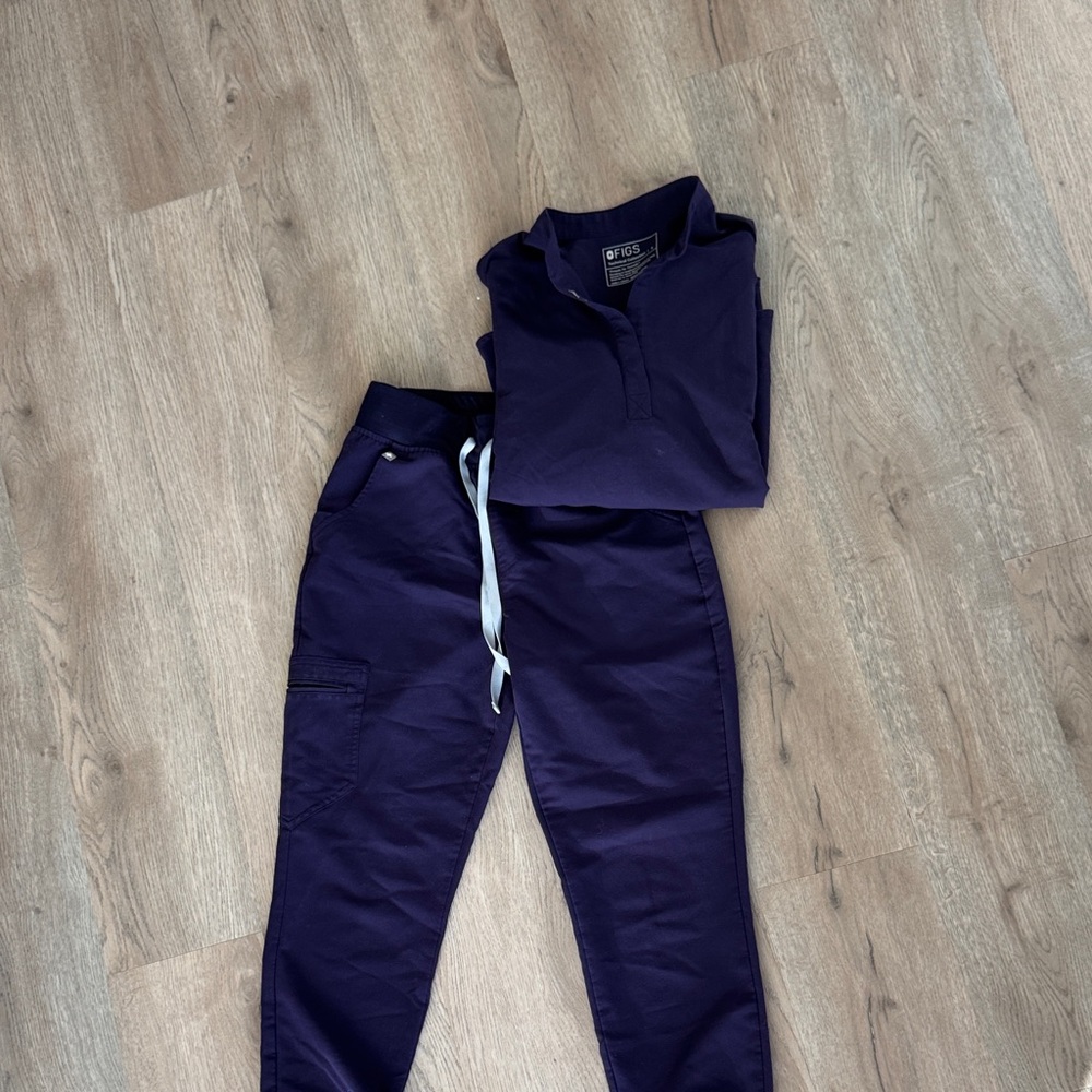 Figs Plum Scrub Ensemble